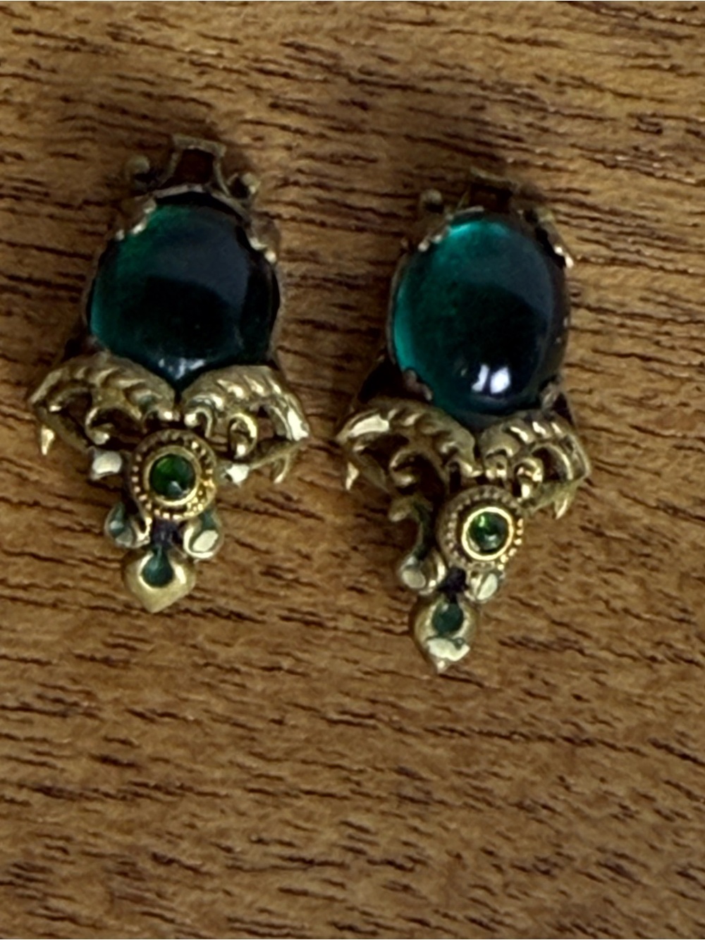 Vintage Victorian Revival Green Cabochon Hoop Charm Dangle Earrings